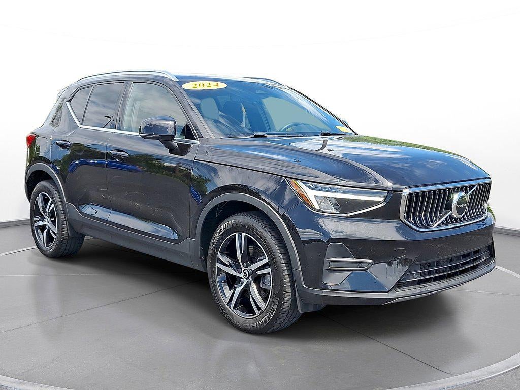 2024 Volvo Xc40 B5 AWD Core Bright Theme