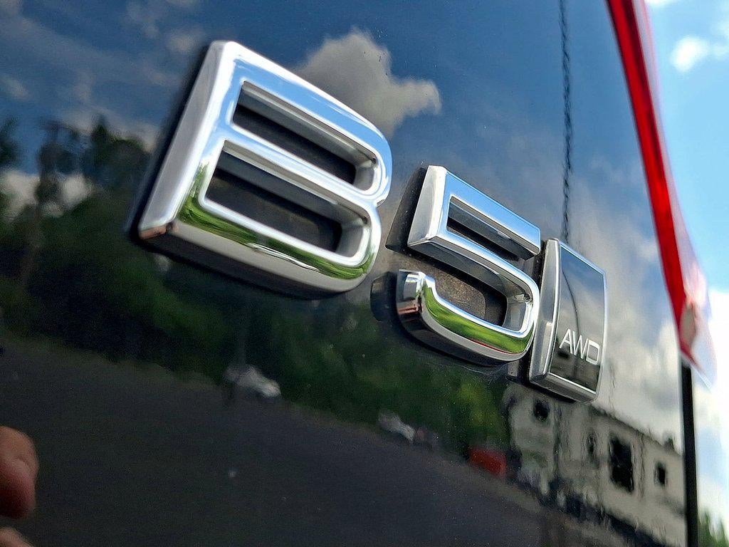 2024 Volvo Xc40 B5 AWD Core Bright Theme