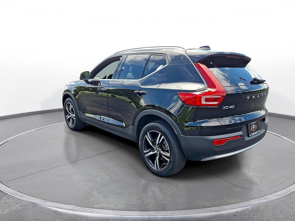 2024 Volvo Xc40 B5 AWD Core Bright Theme