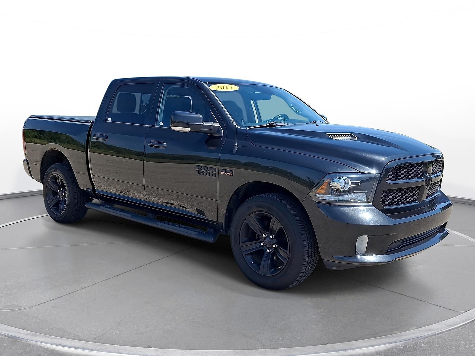 2017 RAM 1500 Night 4x4 Crew Cab 5'7's photo