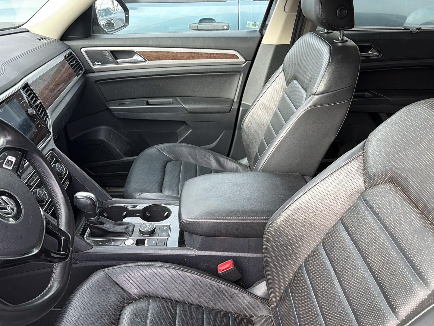 2018 Volkswagen Atlas 3.6L V6 SEL Premium