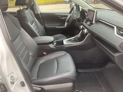 2024 Toyota RAV4 XLE Premium