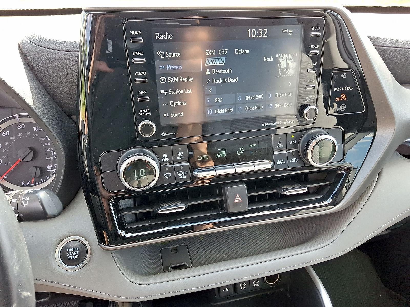 2021 Toyota Highlander LE