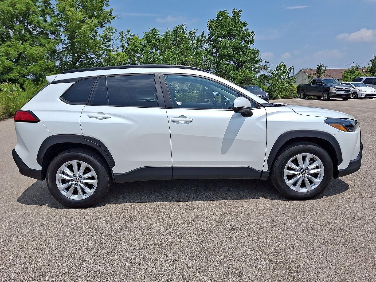 2024 Toyota Corolla Cross LE
