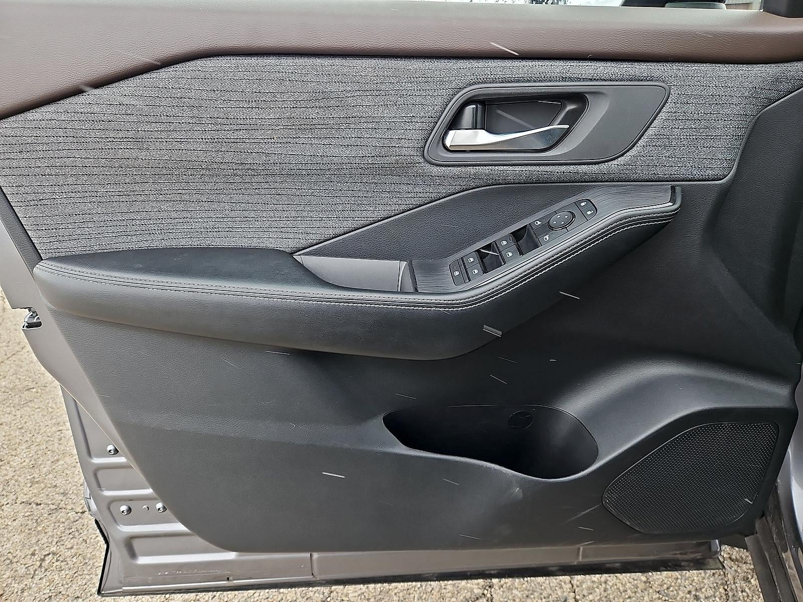 2023 Nissan Rogue SV - Photo 10