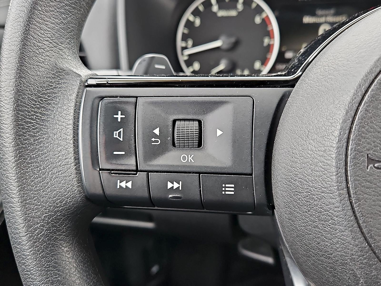 2023 Nissan Rogue SV - Photo 17