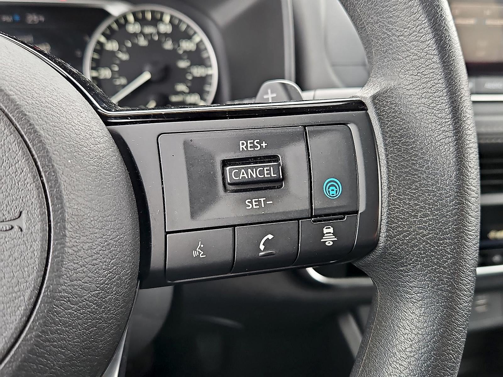 2023 Nissan Rogue SV - Photo 18