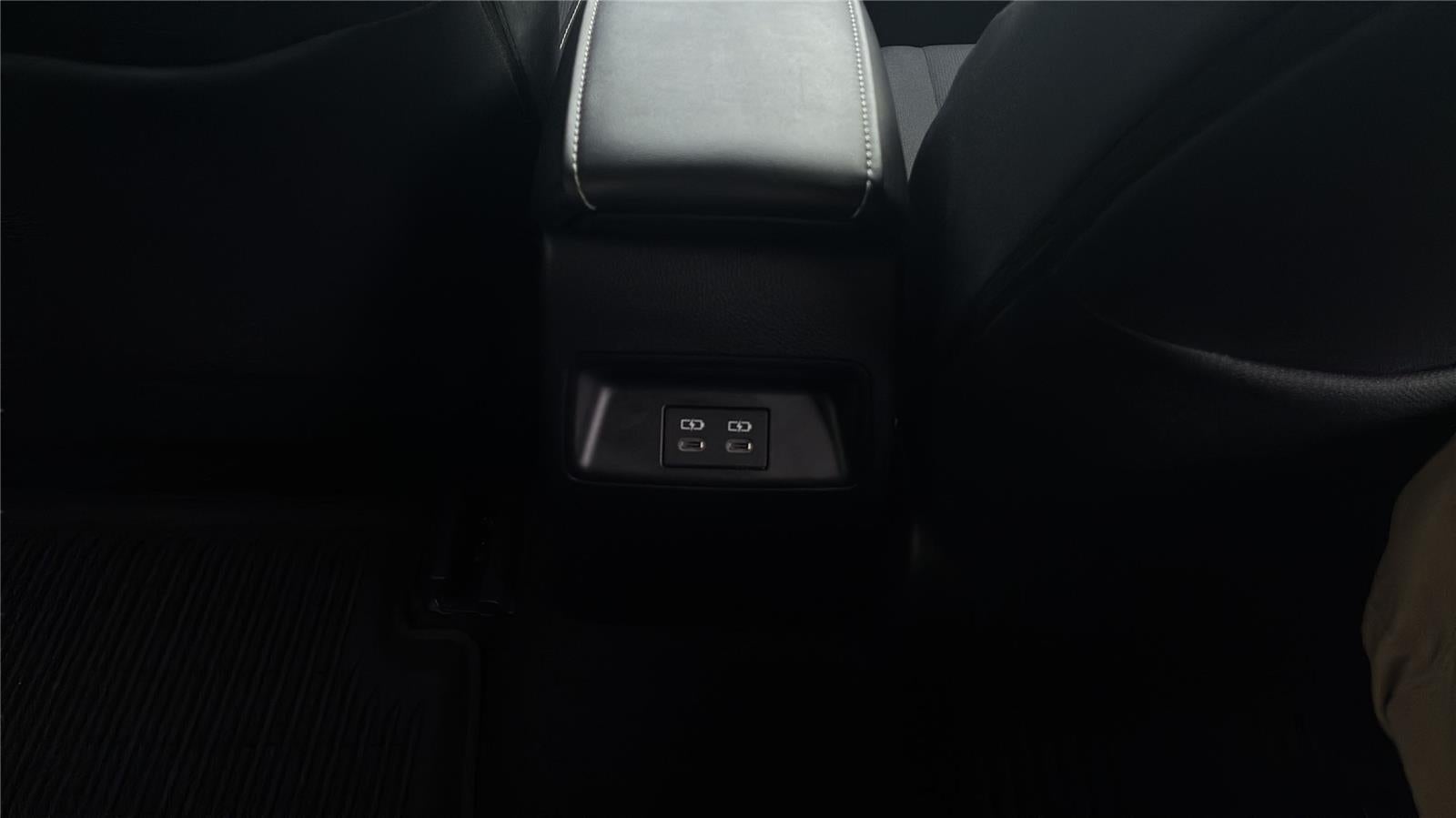 2025 Toyota Corolla Hatchback SE