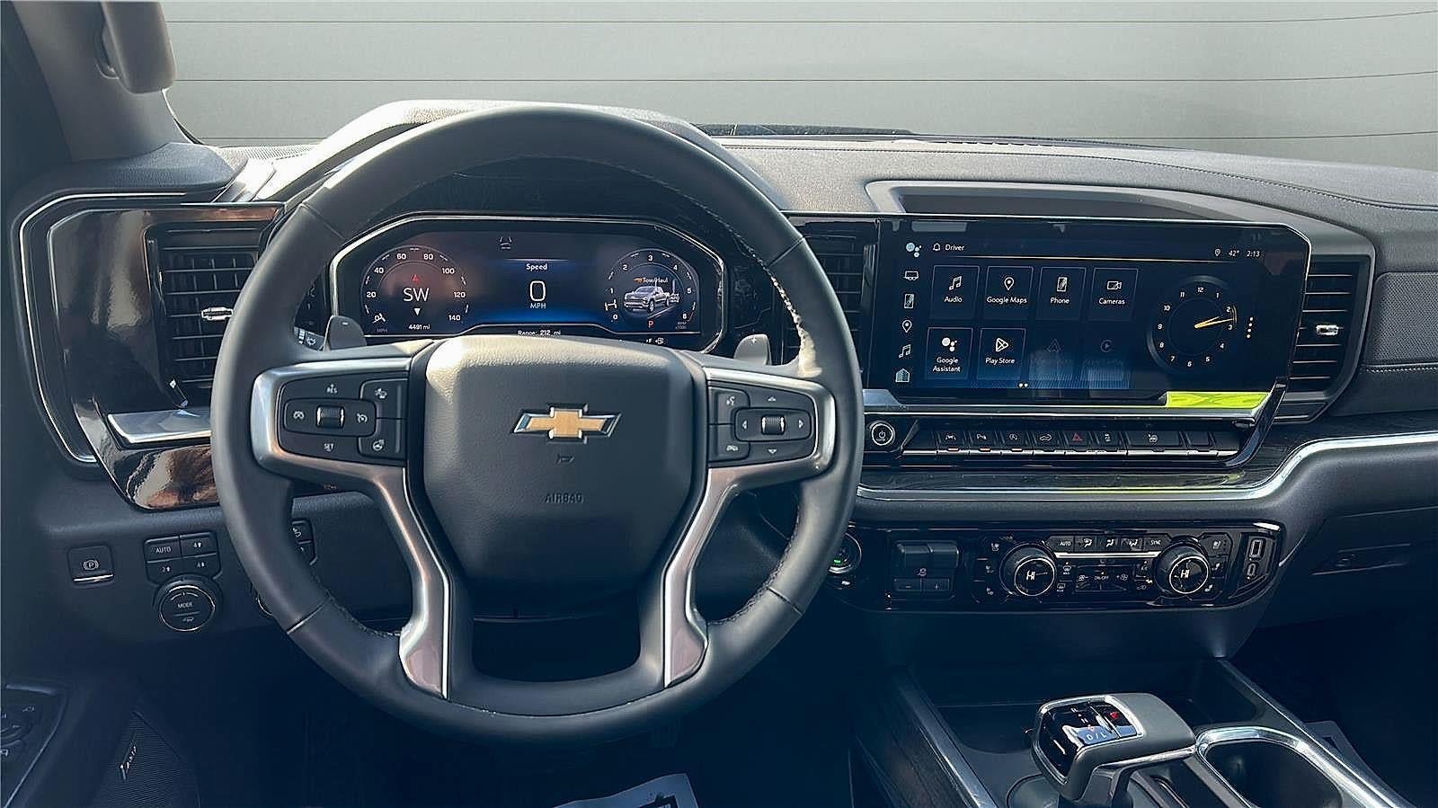 2025 Chevrolet Silverado 1500 LTZ