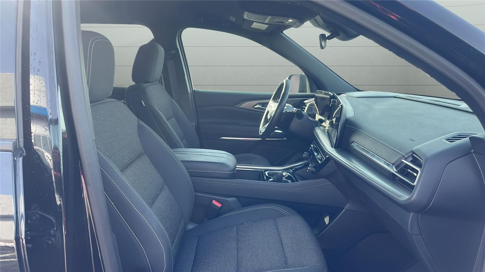 2025 Chevrolet Traverse FWD LT