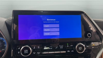 2026 Toyota Highlander Hybrid Platinum