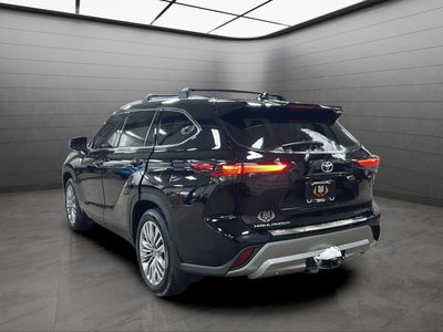 2026 Toyota Highlander Hybrid Platinum