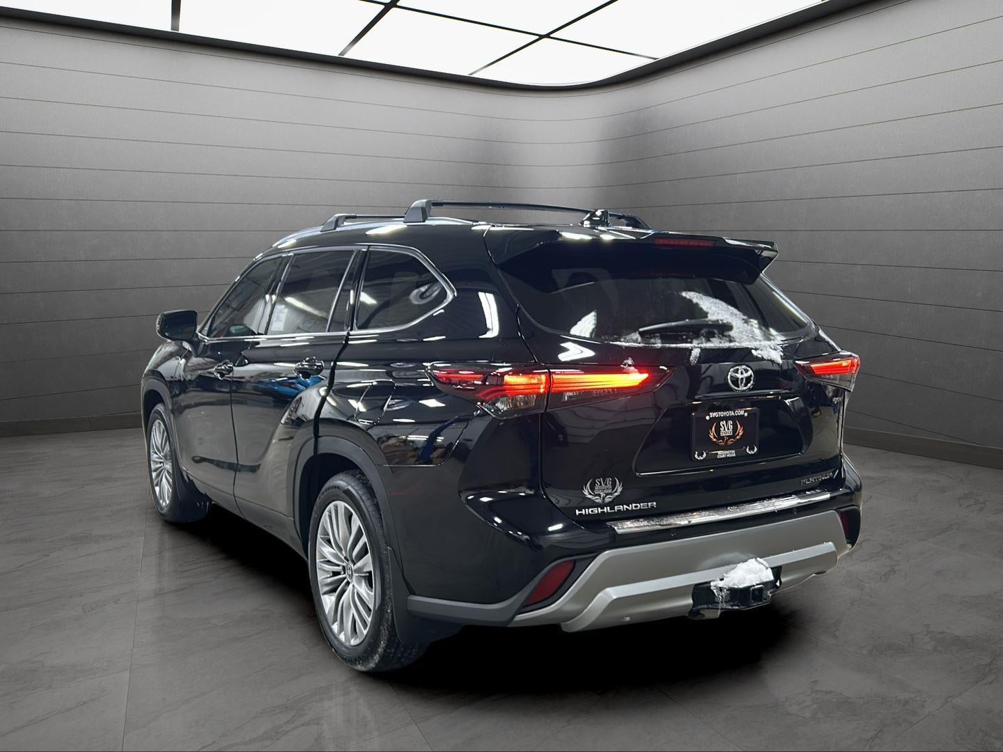 2026 Toyota Highlander Hybrid Platinum