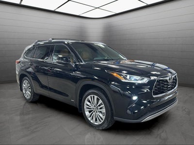 2026 Toyota Highlander Hybrid Platinum