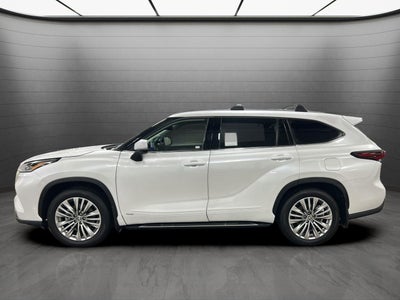 2026 Toyota Highlander Hybrid Platinum