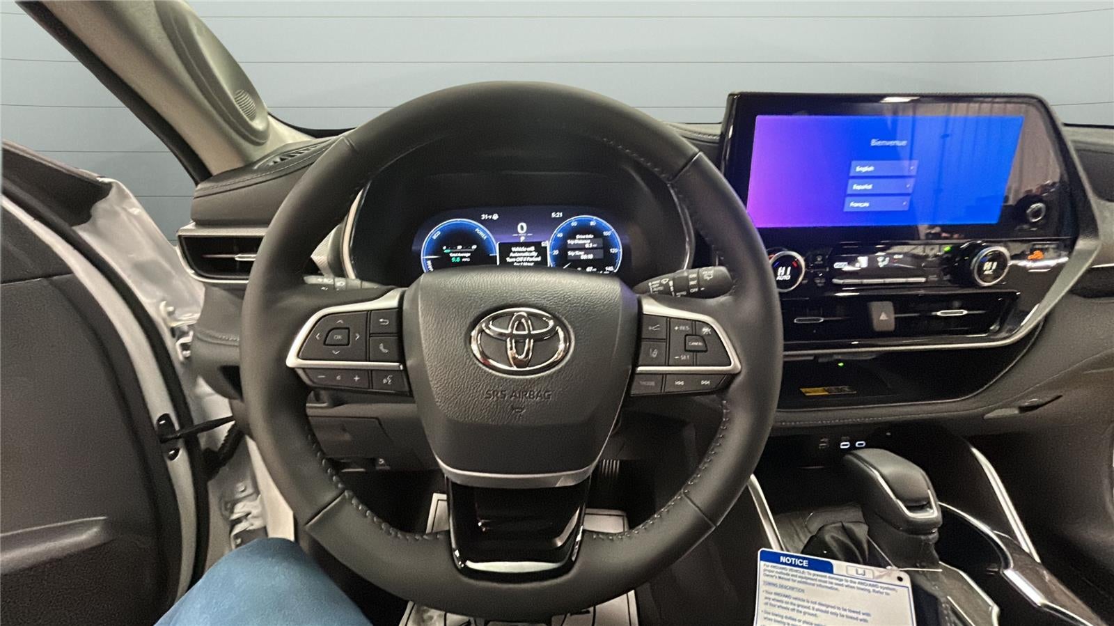 2026 Toyota Highlander Hybrid Platinum