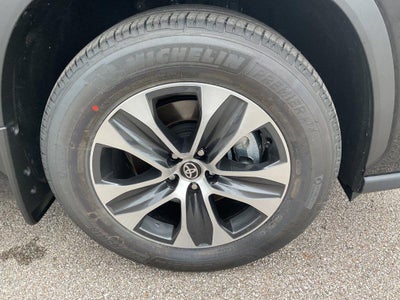 2026 Toyota Highlander XLE