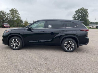 2026 Toyota Highlander XLE