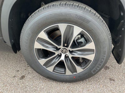2026 Toyota Highlander XLE