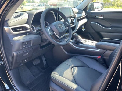2026 Toyota Highlander XLE