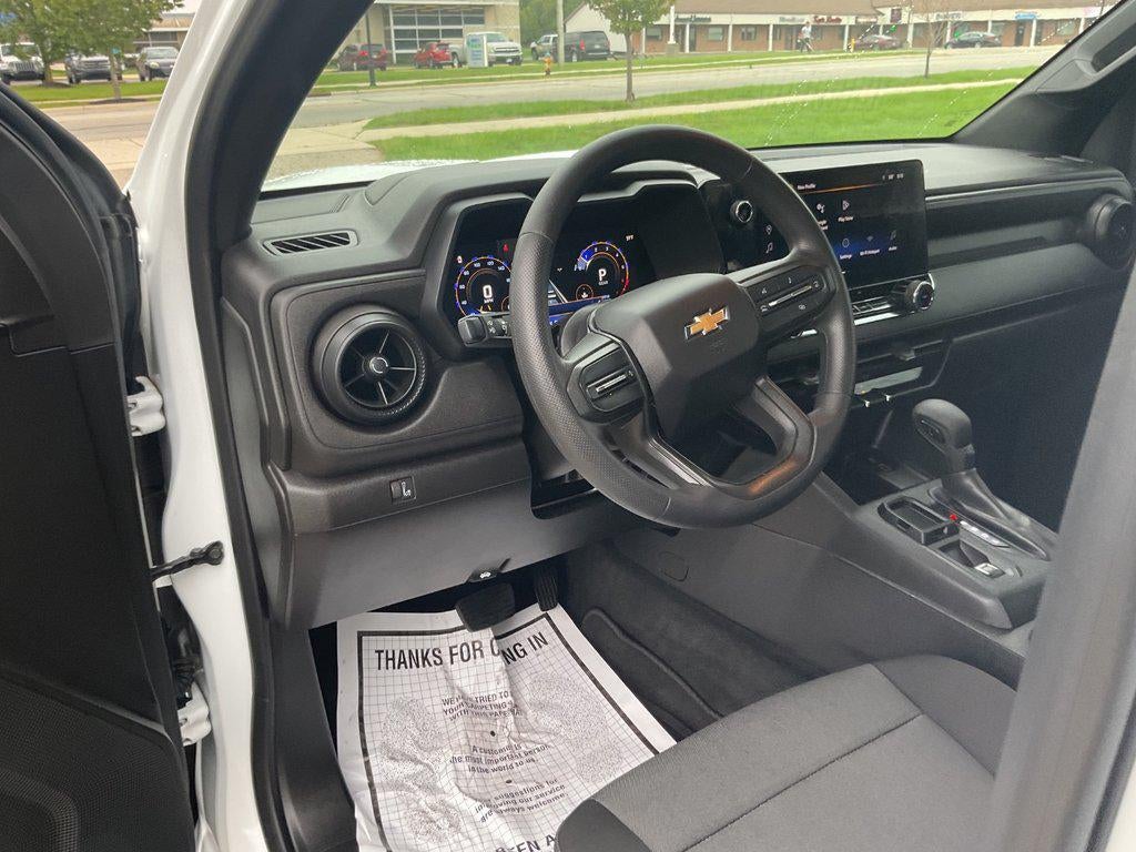 2024 Chevrolet Colorado WT