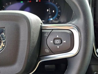 2023 Volvo XC40 Core