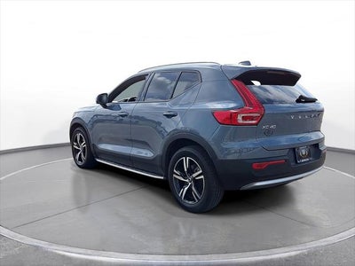 2023 Volvo XC40 Core
